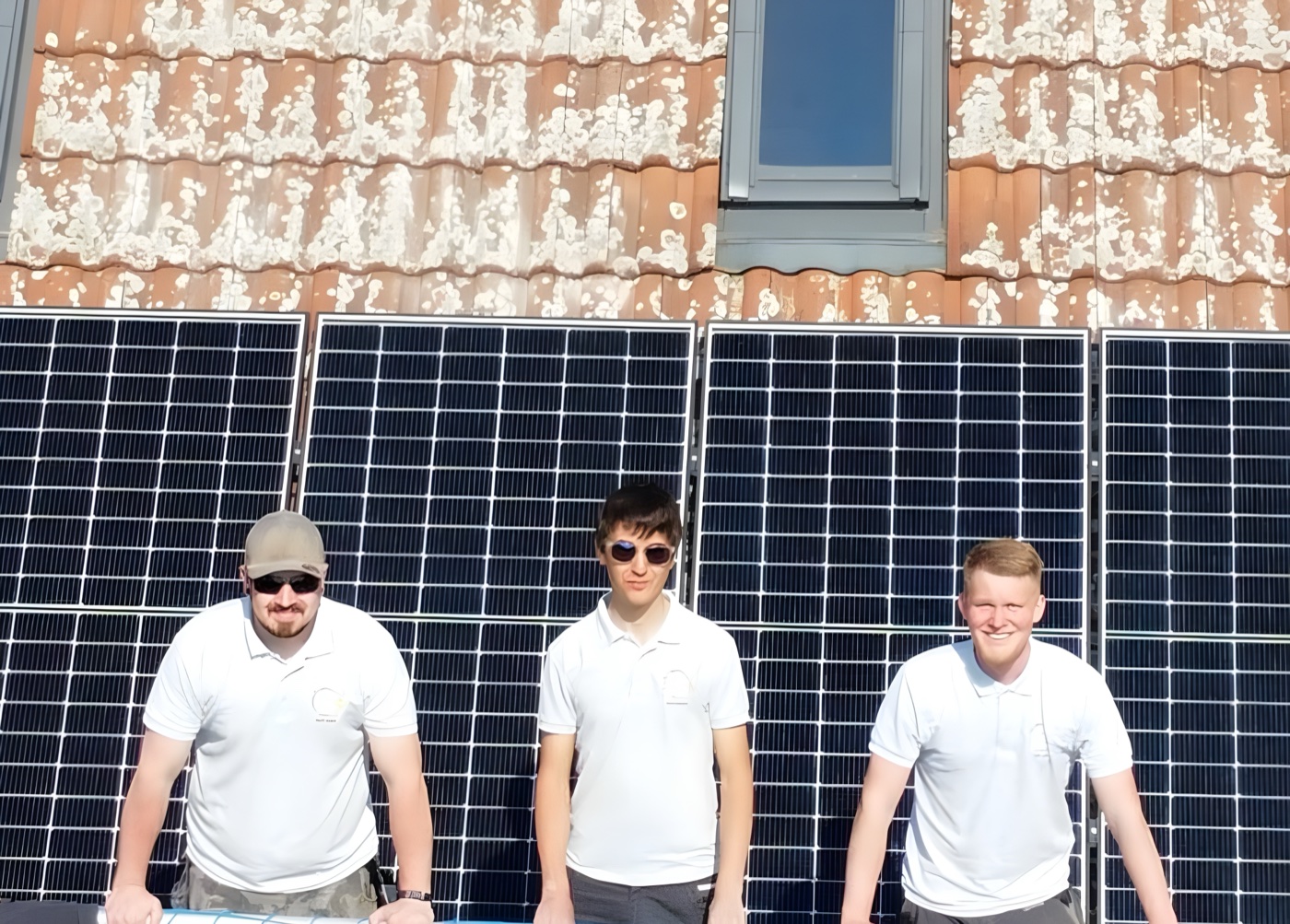 ET-Elektrotechnik Team bei einer Wallbox-Installation